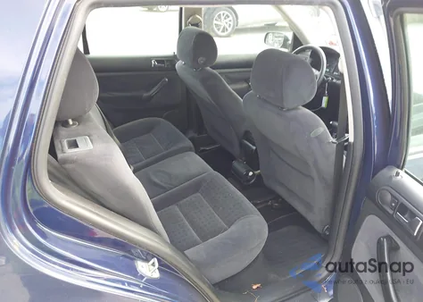 2002 Volkswagen Golf Gls 2.0L from USA, damaged, VIN 9BWGK61J924041067